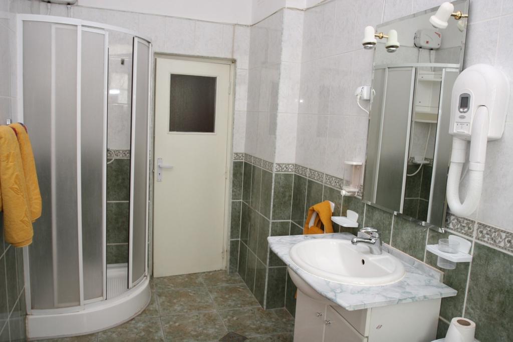 Hotel Ss Residence Unirii Bukarest Eksteriør billede